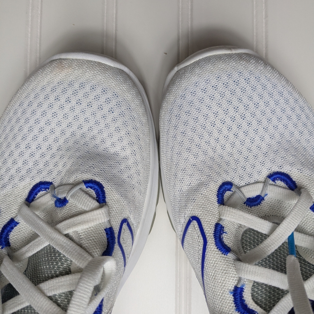 New Balance White and Blue Women's Sneakers - Picture 12 of 12